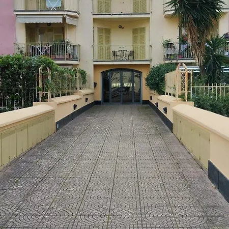 Apartment Casa Di Mirtha Casarza Ligure